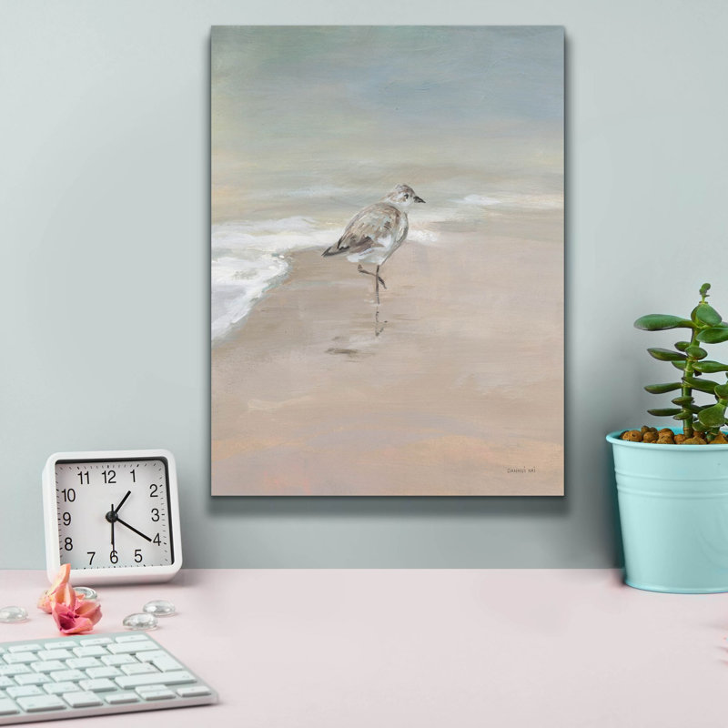 «Shorebirds On The Sand 2» par Danhui Nai, art mural sur toile, H 16 pi x l 12 pi