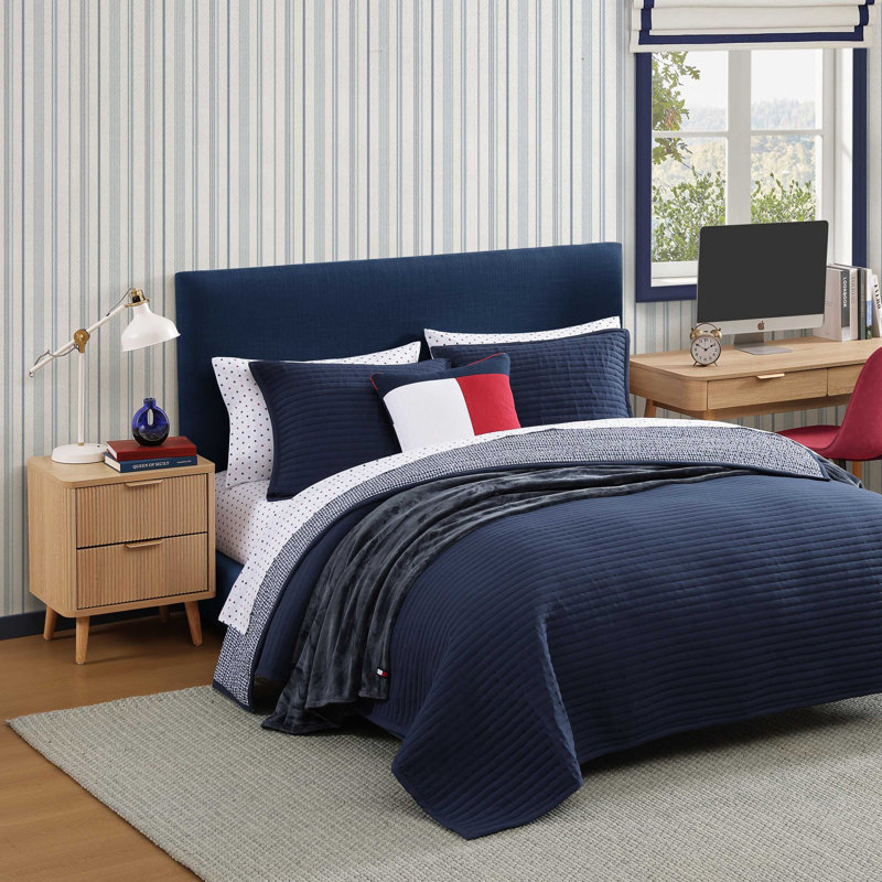 Ensemble de courtepointe réversible Tommy Hilfiger, Courtepointe pour grand lit + 2 taies décoratives