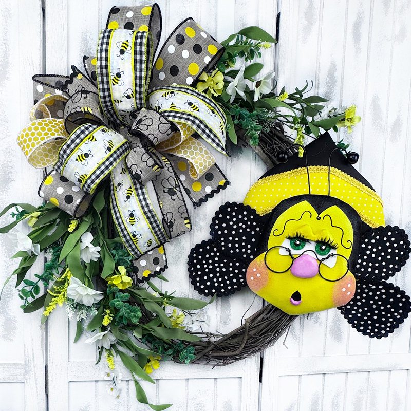 Grapevine Bumble Bee Wreath