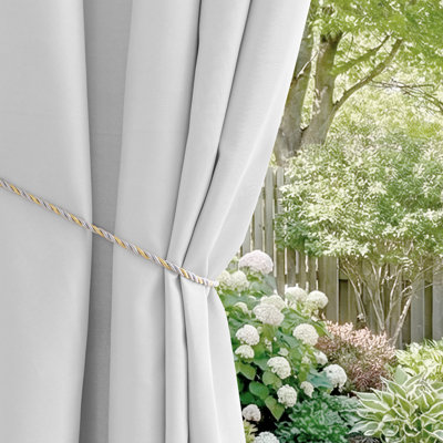 Panneau de rideau simple d'extérieur imperméable avec œillets noir et blanc l 52 po x L 108 po Abba