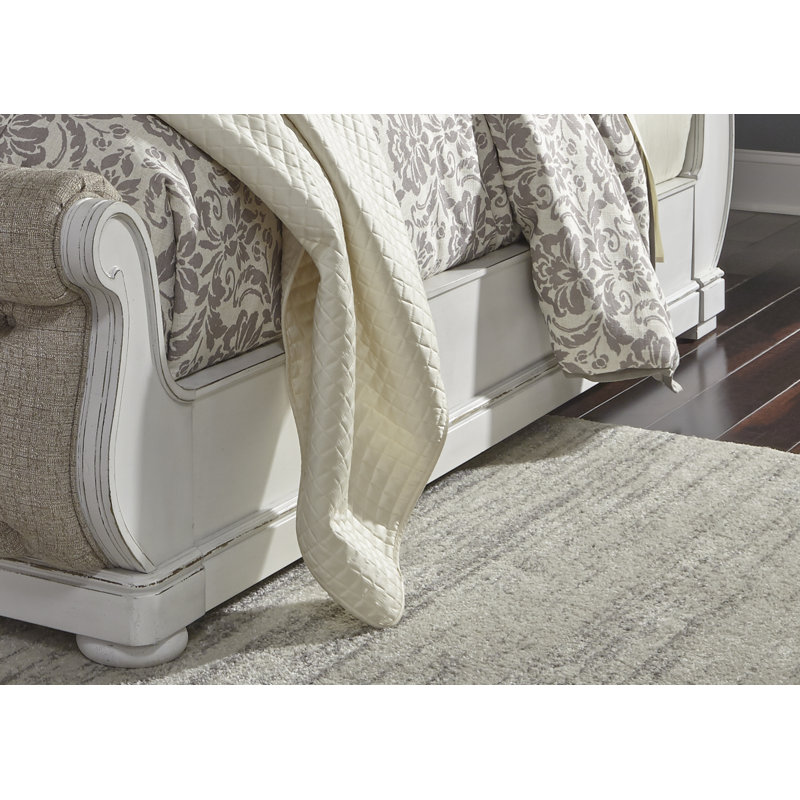 Farnham Upholstered Sleigh Bed, Queen