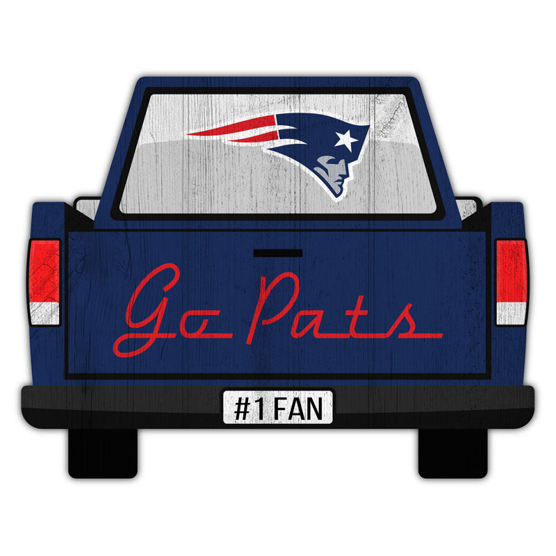 Traditional Entertainment Wall Decor, New England Patriots