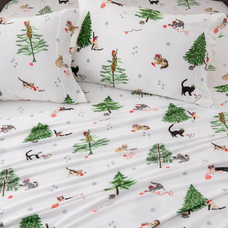 Queen Winter Cats Print Velvet Plush Microfiber Sheet Set