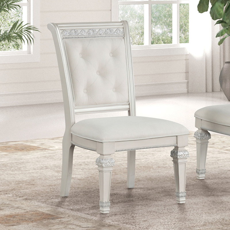 Chaise d'appoint rembourrée Amesbury