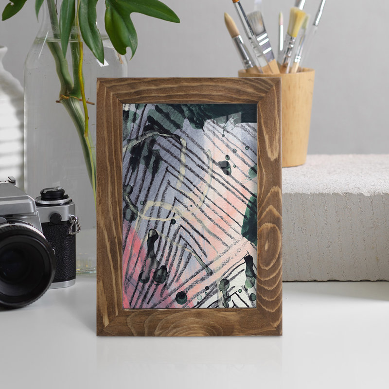 Frantell Angled Spaces IV encadré sur papier, H 7 po x l 5 po x P 1 po, Noyer