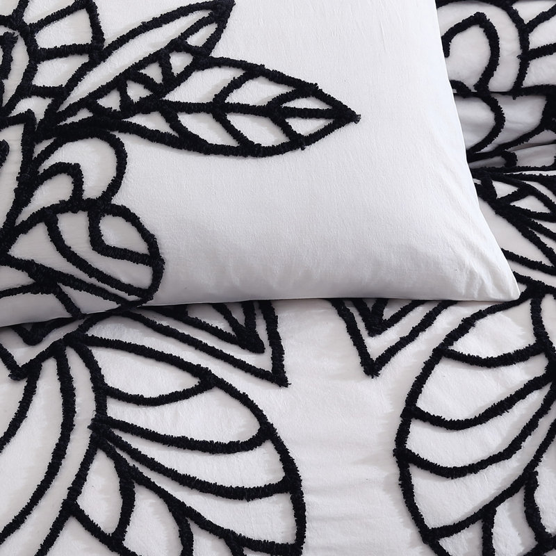 Full/Queen White Cotton Floral Tufted Duvet Set with Shams