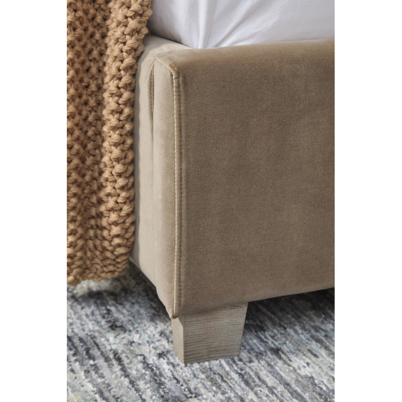Grand lit Chandler, Grand