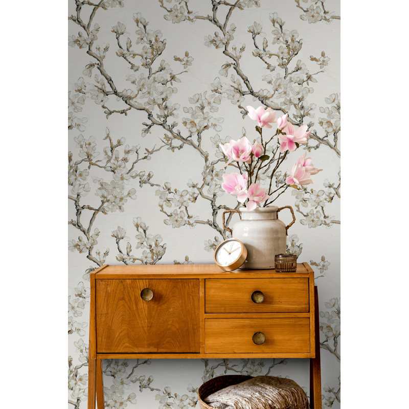 Papier peint floral Gurkirat peint à la main avec fleurs blanches et branches d'or