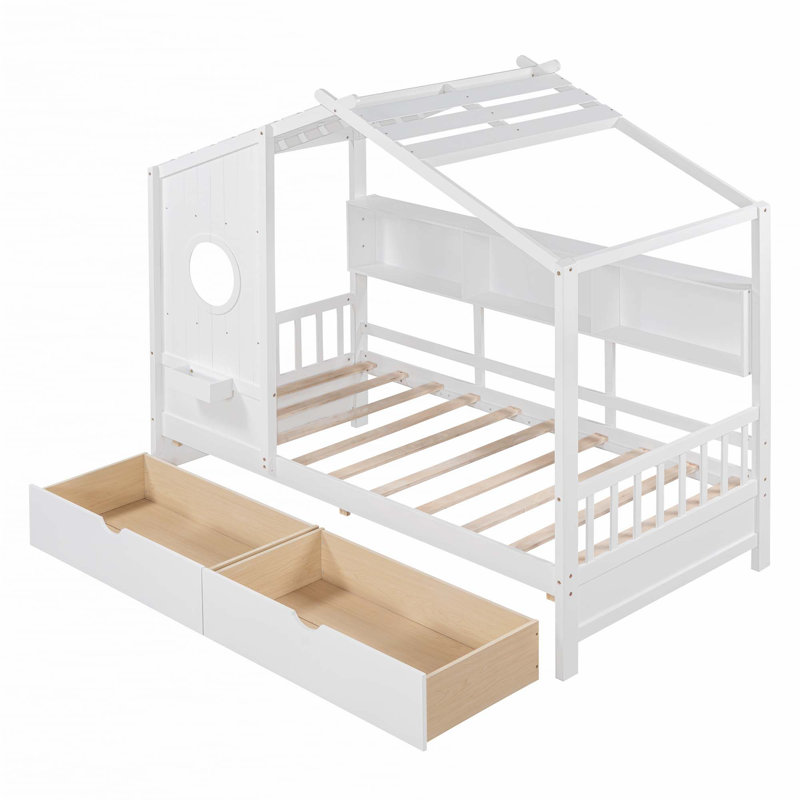 Lit maison en bois