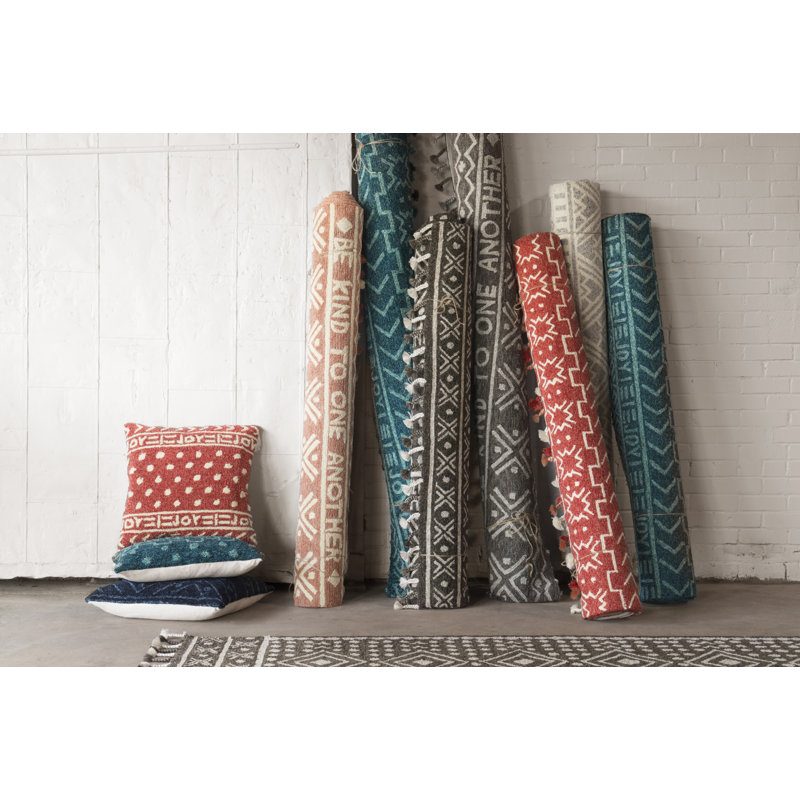 Coussin intérieur / extérieur à chevrons 22 po, Duvet / Plumes