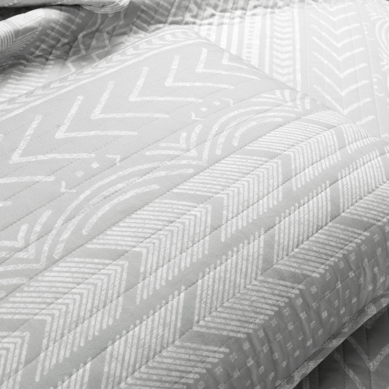 Hygge Geo Reversible Contemporary 3-Piece Quilt Set, King Quilt + 2 King Shams, Light Gray