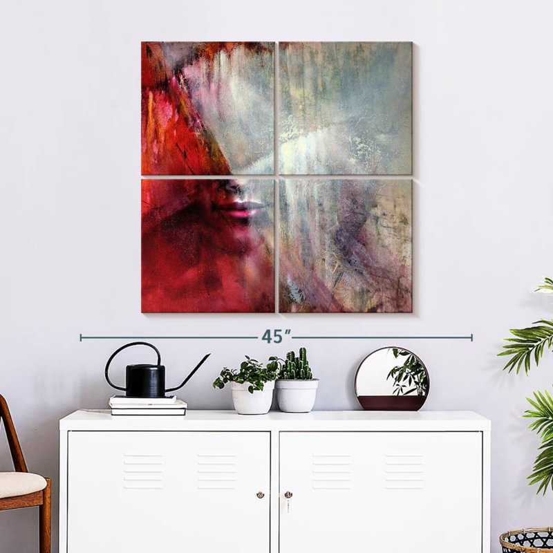 Avery Julia, 32" H x 32" W