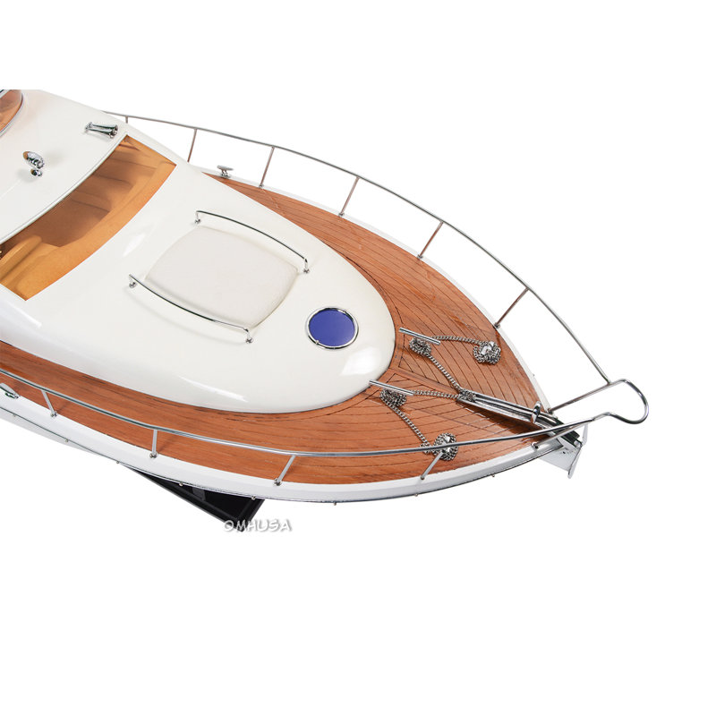 Manhattan 64 Sunseeker, 14" H x 34" W x 9" D, White