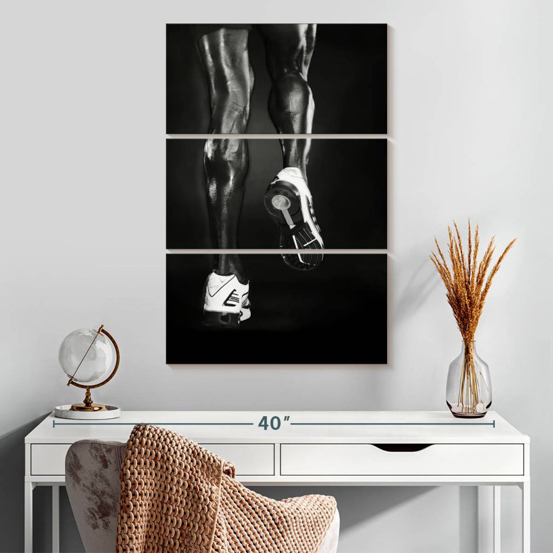 Pieds monochromes, H 32 po x l 20 po