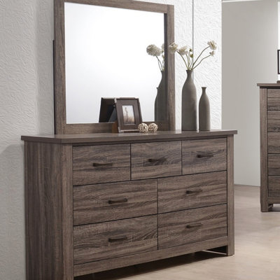 Natural Finish Striking Wooden 1pc Dresser with Drawers, Ideal for Bedroom Storage and Modern Aesthetic