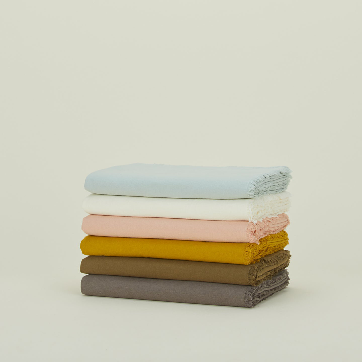 Menut Tablecloth, Ivory