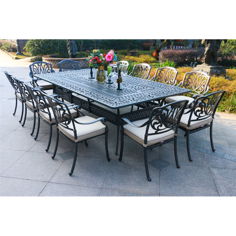Ensemble de salle à manger rectangulaire pour 12 personnes 108,07 po avec coussins Sunbrella Annecorinne, Argent