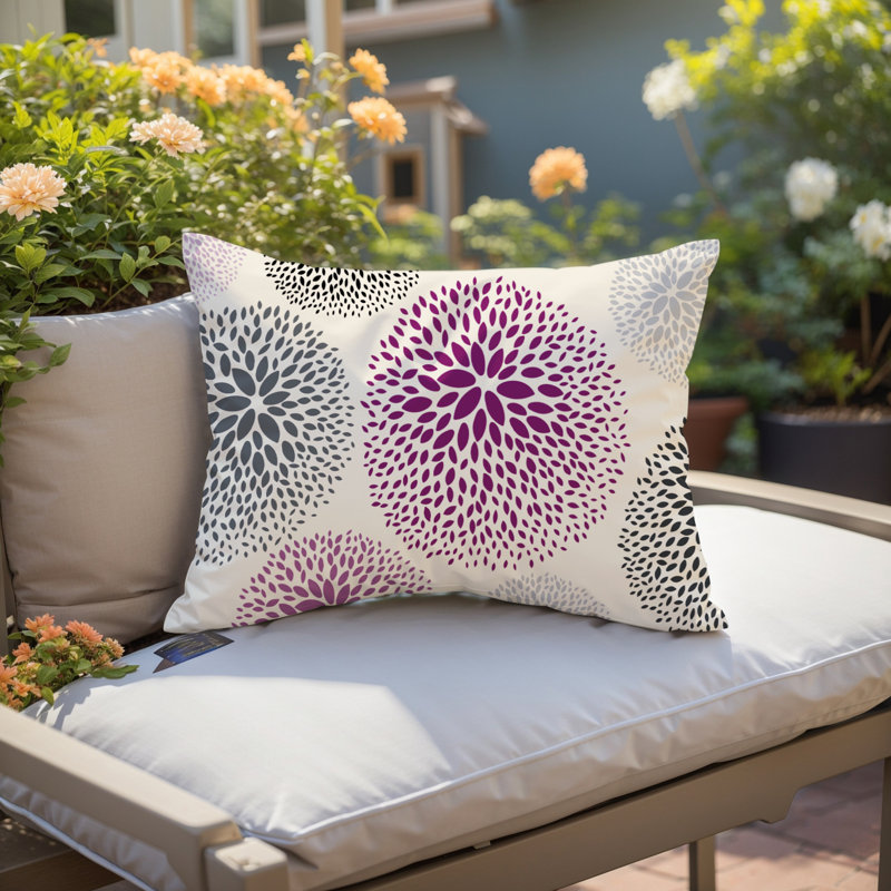 Coussin décoratif intérieur / extérieur en polyester filé floral Bavière, Mauve / crème / noir / gris