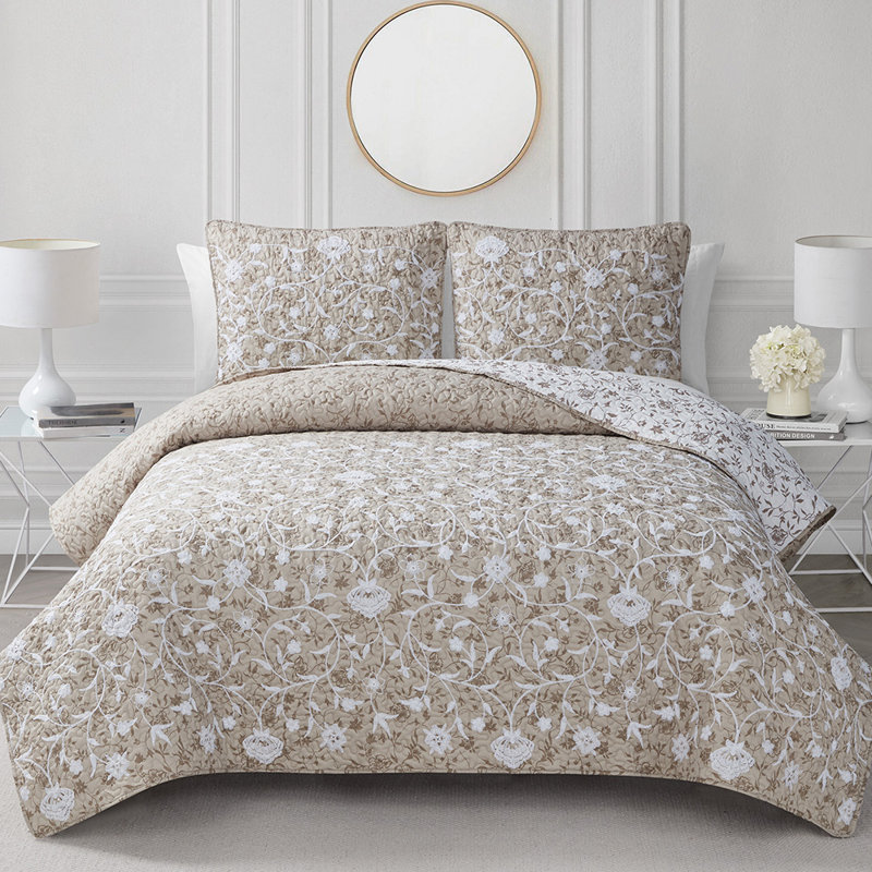 Ensemble de courtepointe réversible en microfibre taupe neutre toutes saisons Cedar Court Kendall