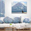 Coussin lombaire à gros paysage imprimé devant un volcan