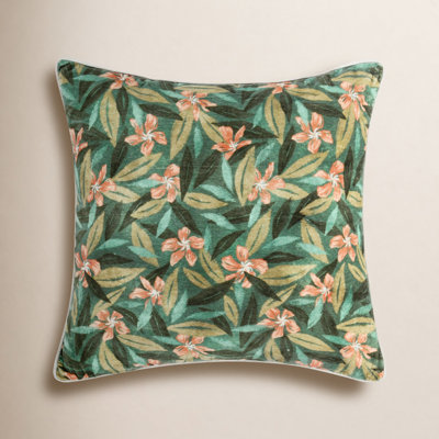 Lamia 22" Cotton Velvet Fabric Botanical Throw Pillow