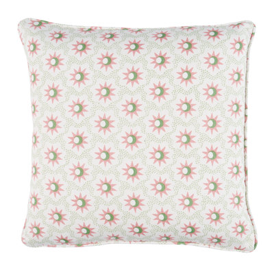 Lucie Pillow