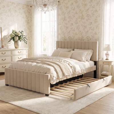 Lit plateforme double entièrement recouvert de velours avec lit gigogne simple intégré, fini beige, sans sommier, meuble de chambre gain de place pour les soirées pyjama