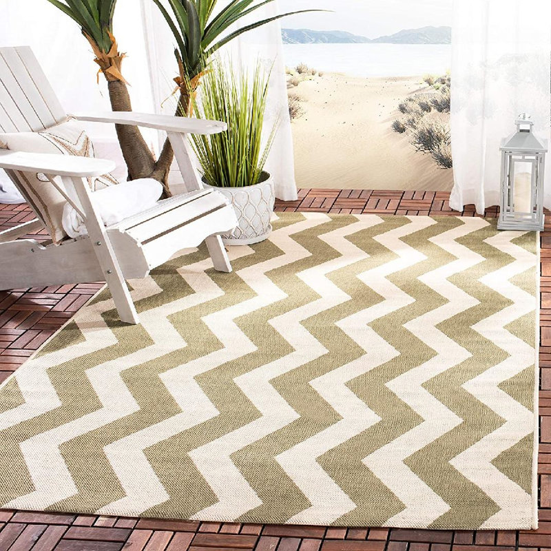 Tapis à chevrons en polypropylène tissé à la machine en vert / beige, Rectangle 4 pi x 5 pi 7 po