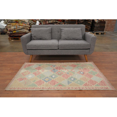 Bohemian Chic: Soft Pastel Geometric Kilim Rug 3x5