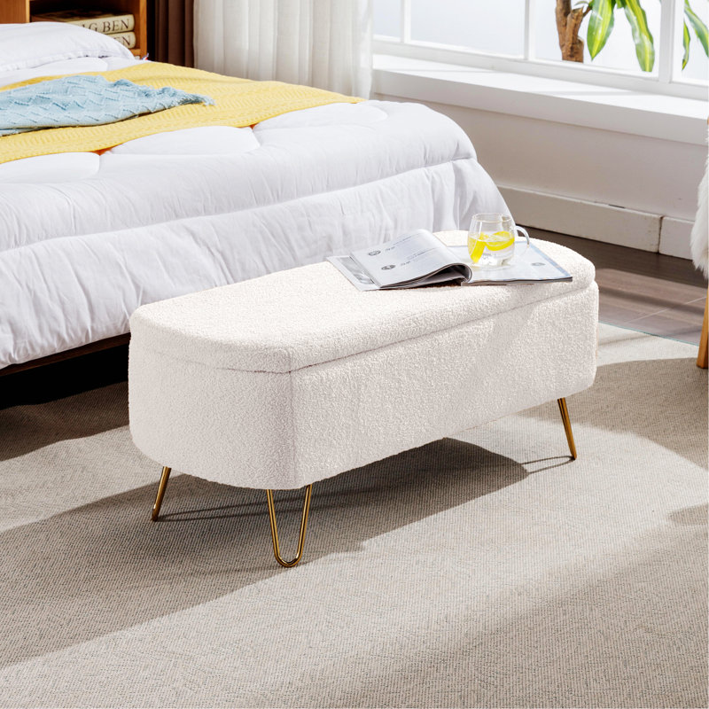 Repose-pieds rembourré avec banc de rangement Deshondra, Ivory Faux Fur
