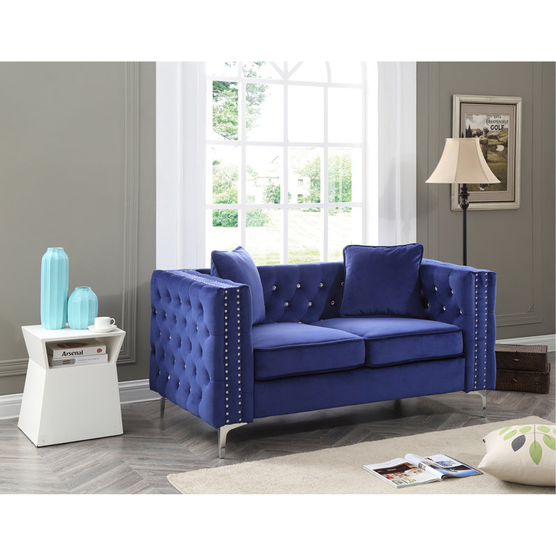 Chic Contemporary Loveseat