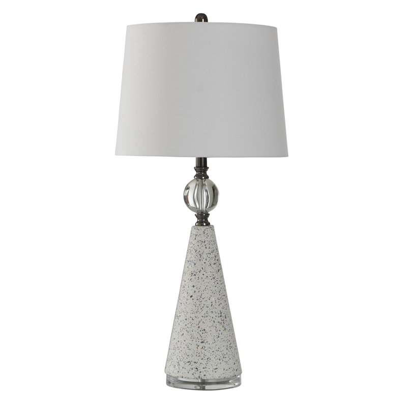 Lampe de table en ciment - Finition blanc cassé Swain - Abat-jour blanc
