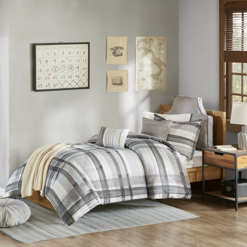 Full Gray Microfiber Reversible Plaid Comforter Set