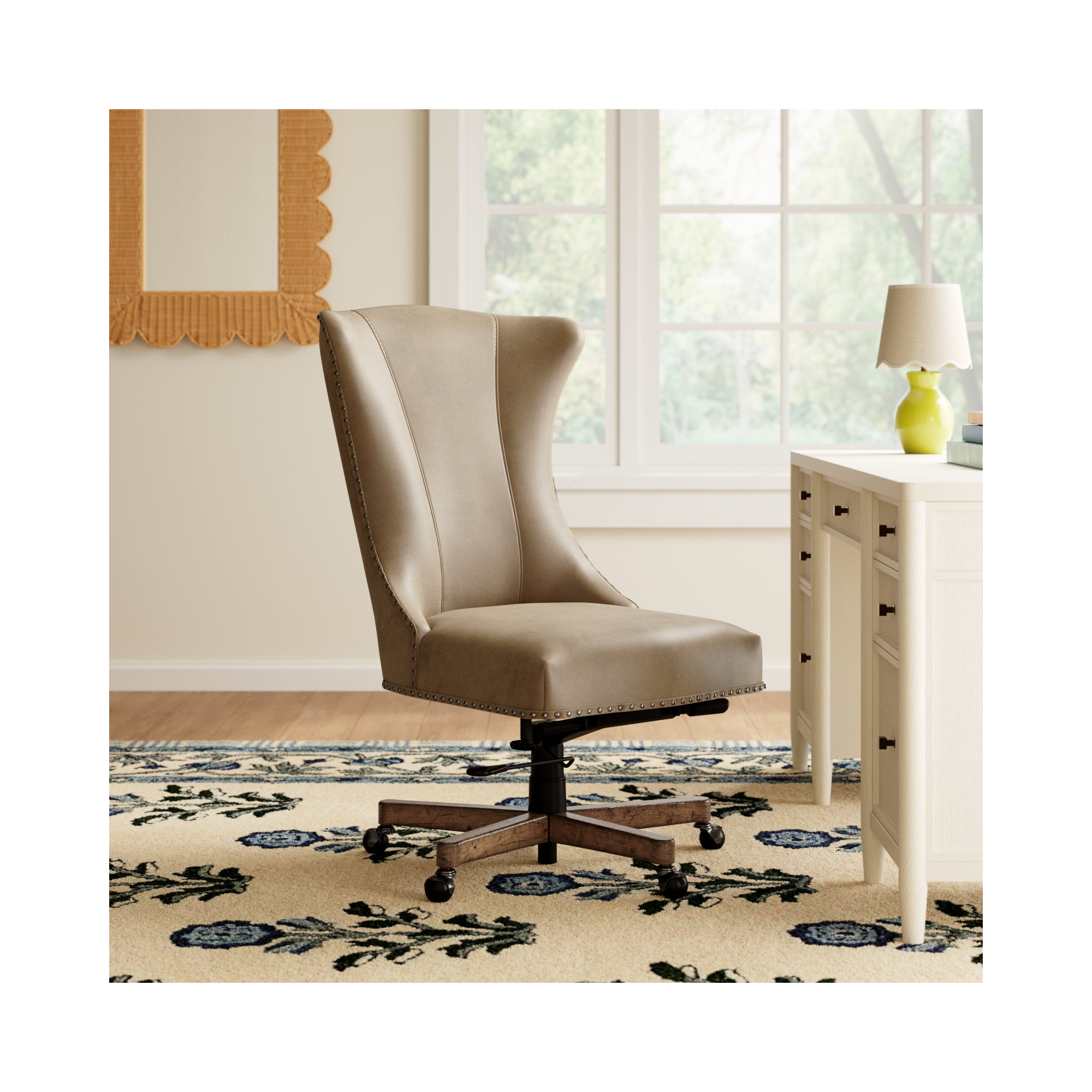 Lynn Swivel Office Chair, Begie