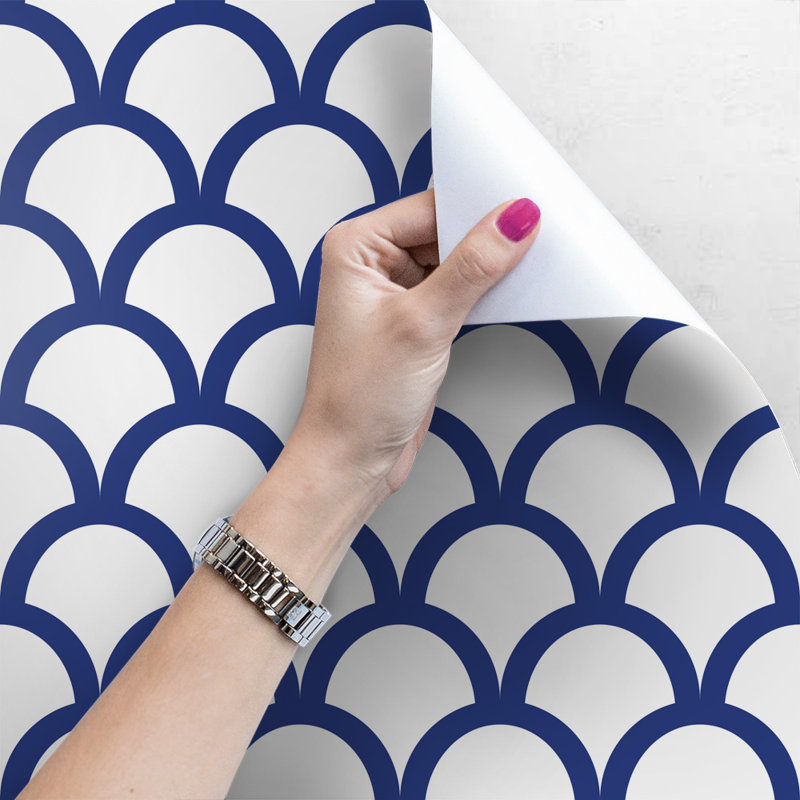 Casey-Marie 2.5m x 2.5m Matte Mural, 152 x 104cm