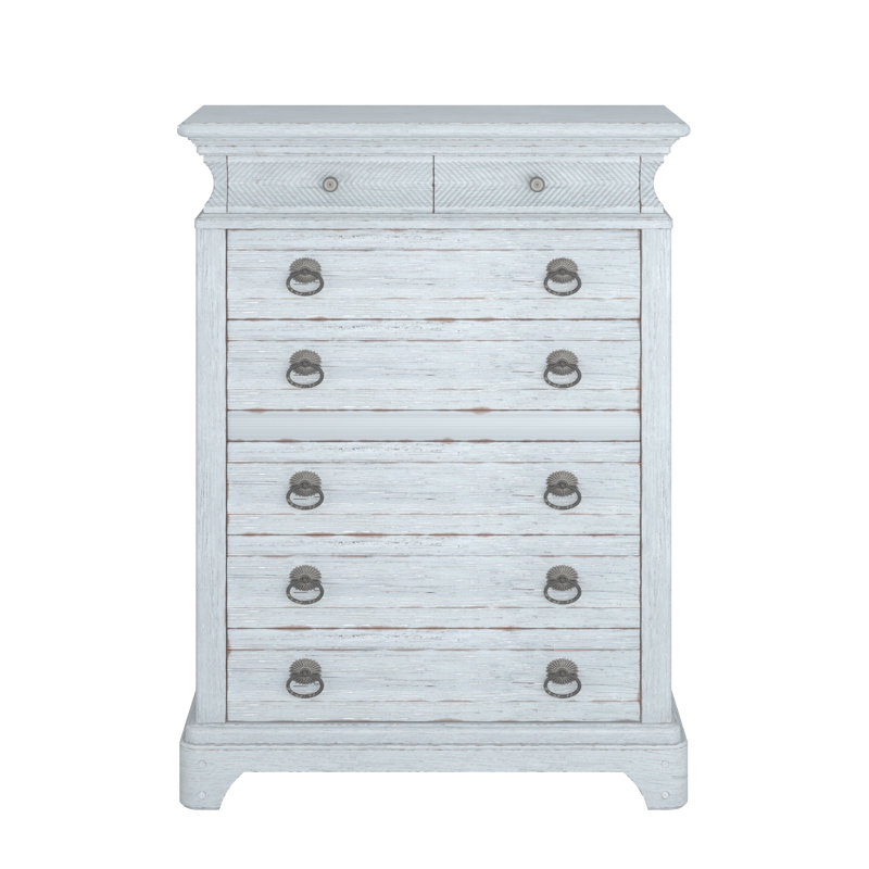 Summer Creek 8 - Drawer Dresser