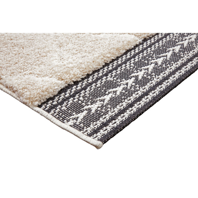 Cream Polypropylene Tufted Area Rug 8x10