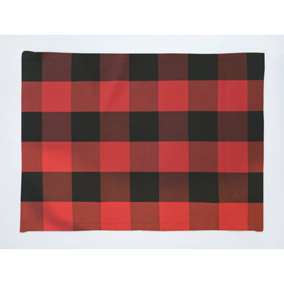 Dilauro Checkered Christmas Dining Linen Set