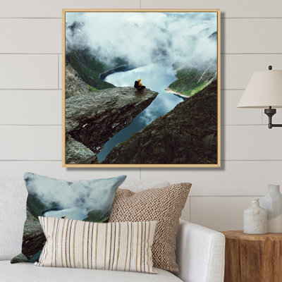 " Exploring Hiking Mountain Views "