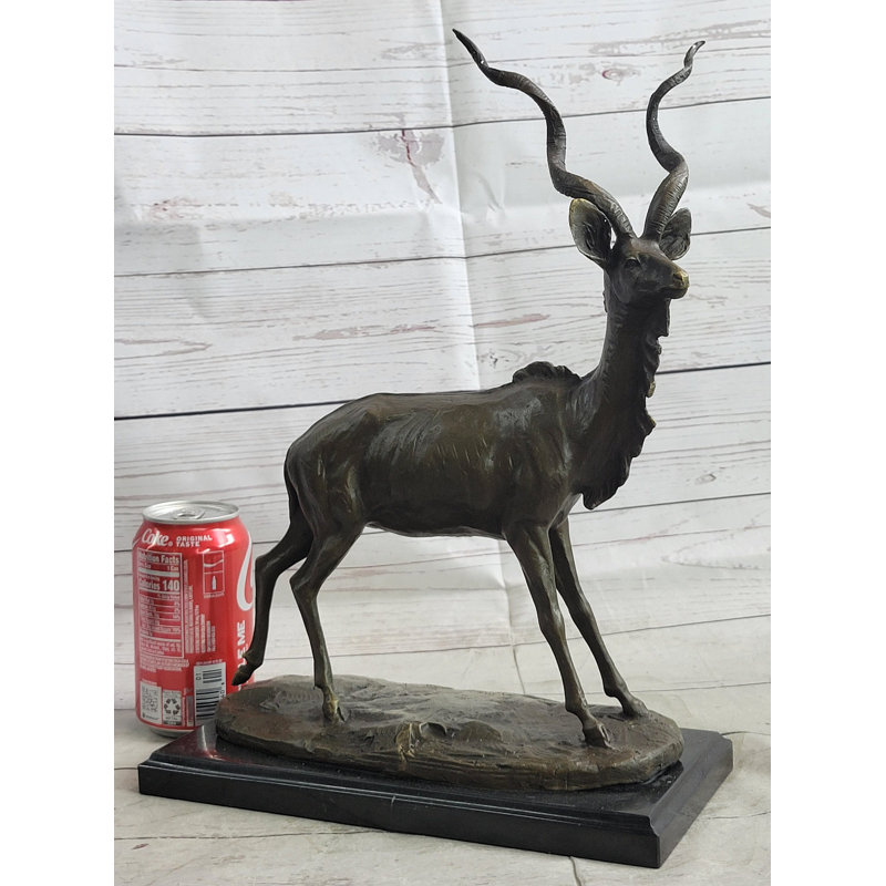 Figurines et sculptures Kajuana