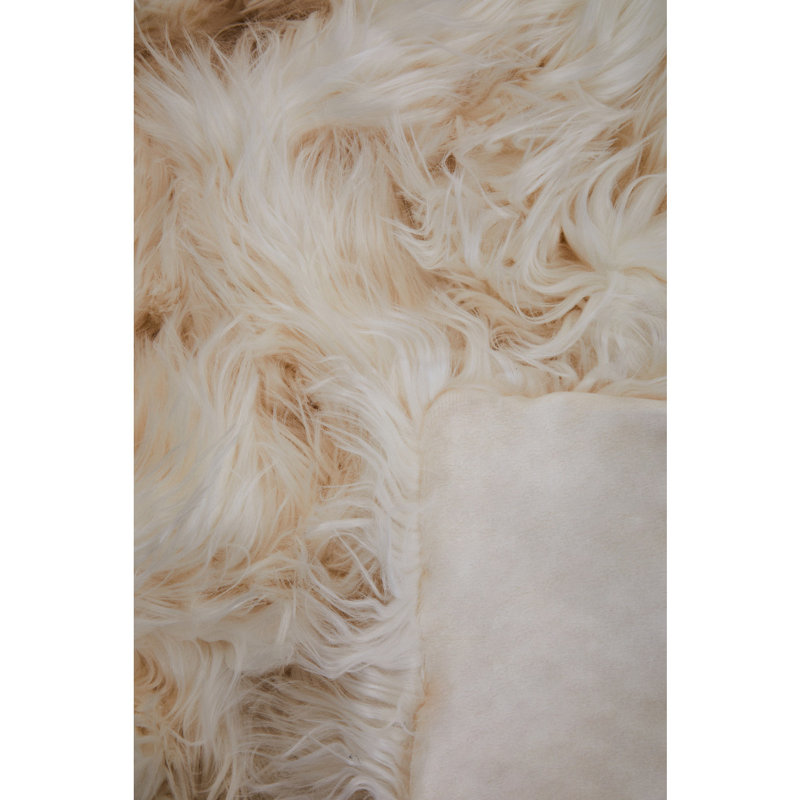 Akiana Bosie Lamina Throw, Cream