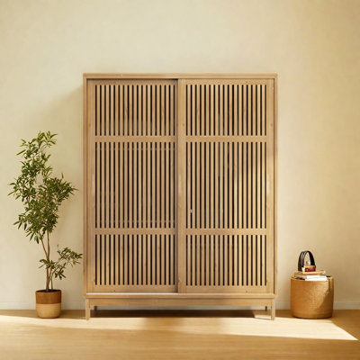 Armoire classique rétro