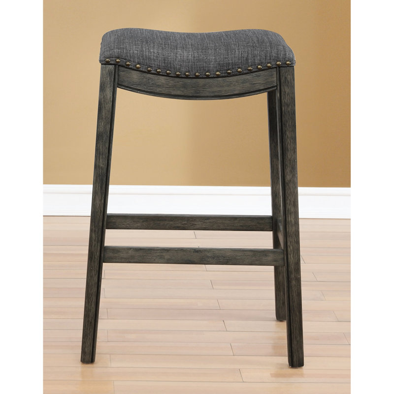 De 2 tabourets de bar selle gris, en bois massif de style blanchi et rembourrage de siège confortable, garniture cloutée 2, avec finition généreuse blanchie