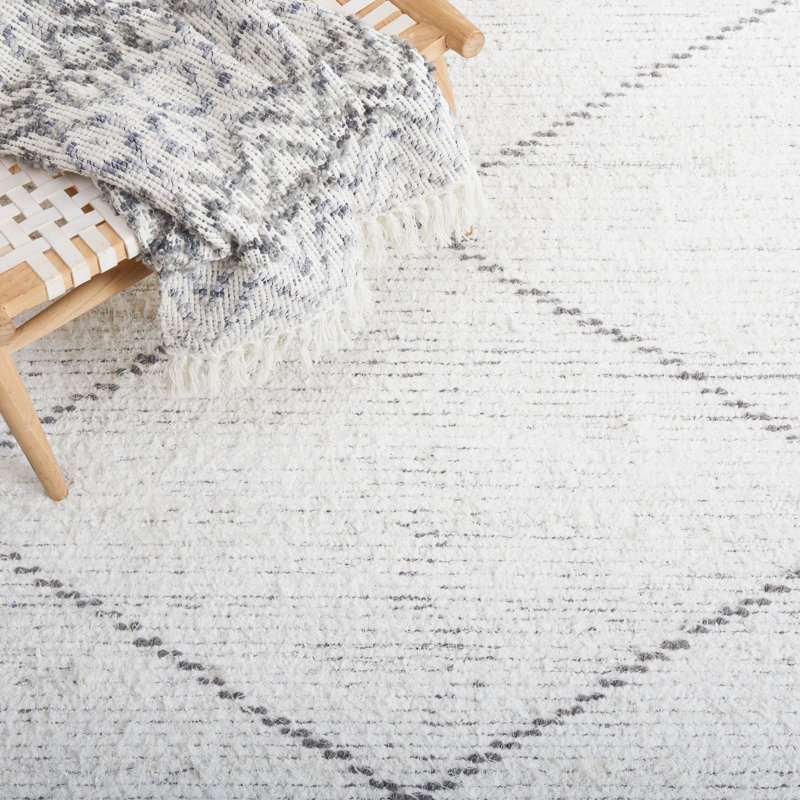 Anaias Hand Woven Cotton Geometric Rug, Rectangle 3' x 5'