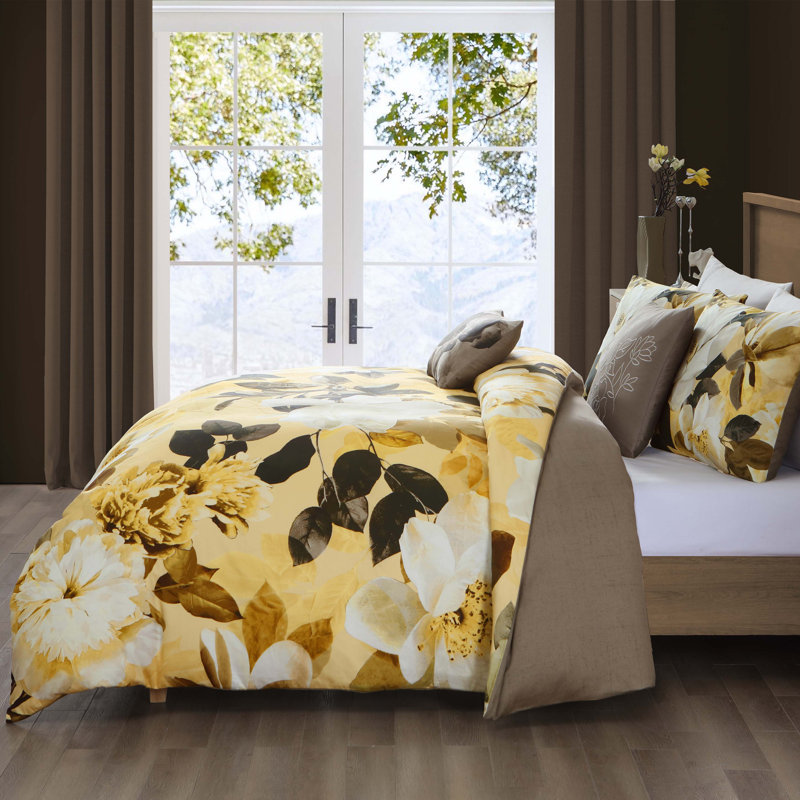 Queen Size Brown Cotton Reversible Comforter Set with Floral Design