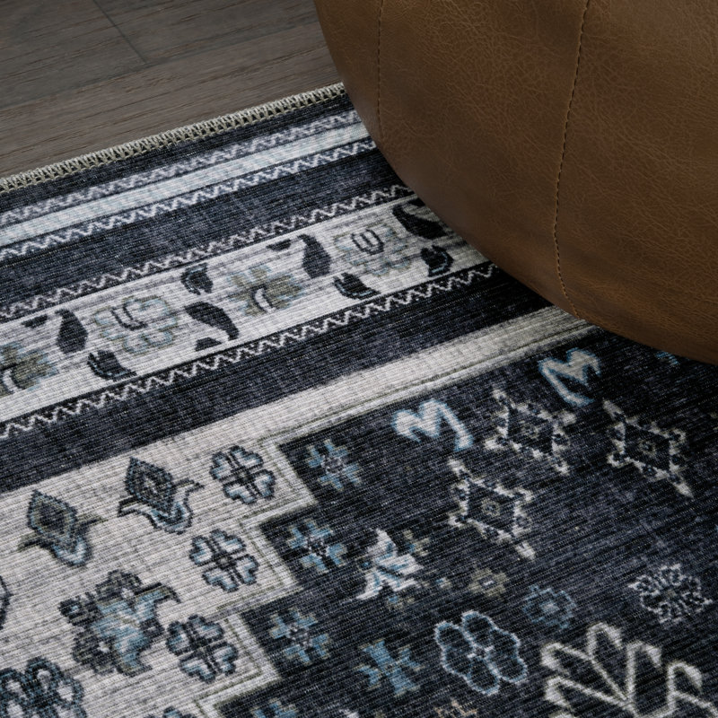 Dalyan Geometric Medallions Machine-Washable Navy/Light Gray Rug, Rectangle 5'3" x 7'7"