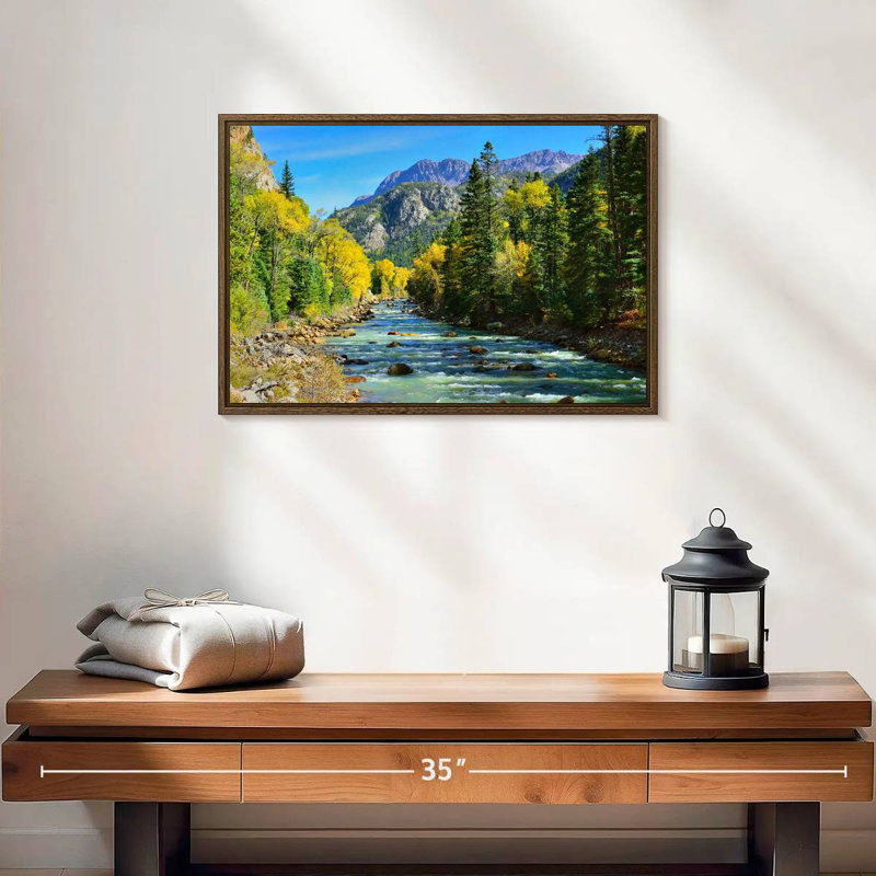 Montagne avec rivière, 19 po x 13 po, Cadre flottant noyer