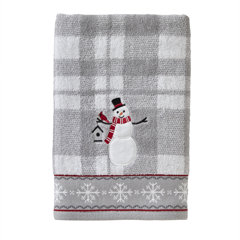 Plaid Hand & Bath Towels to Match Any Bathroom Decor