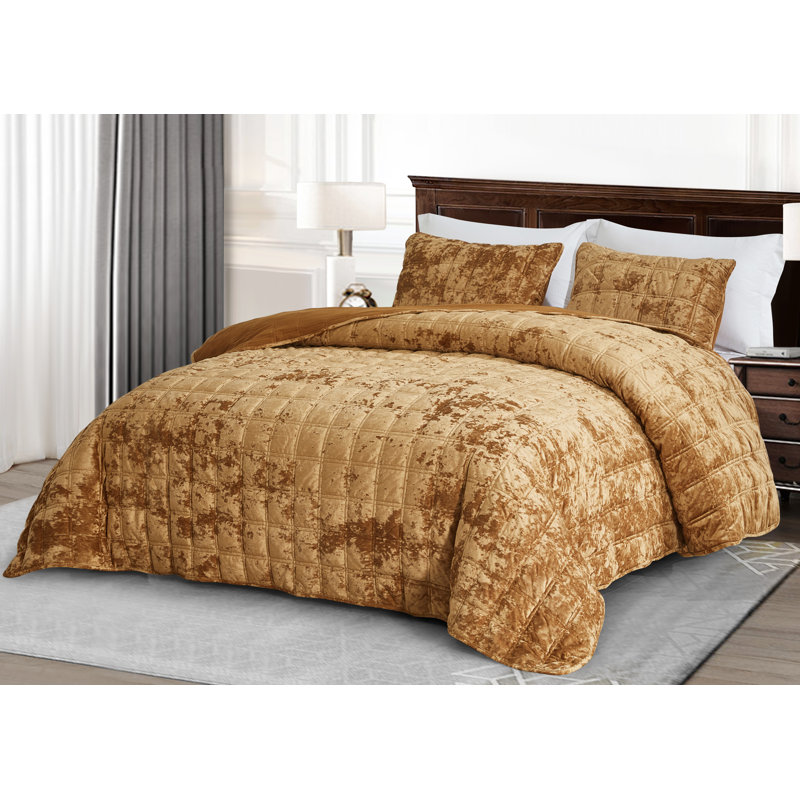 Velvet Quilt, Caramel Gold, Oversized King Quilt + 2 King Shams