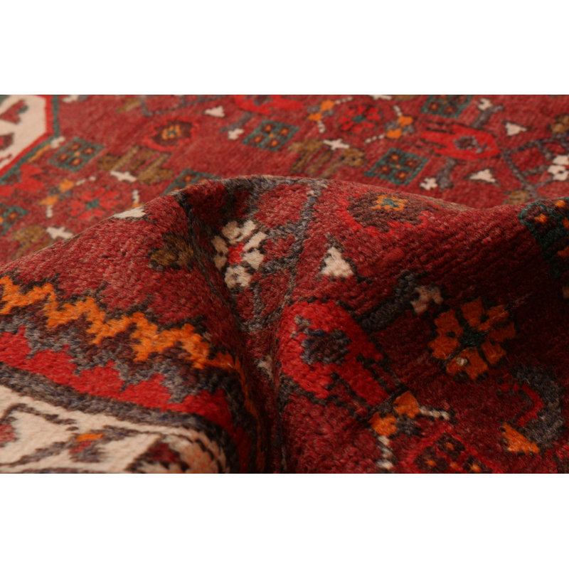 Tapis rouge 3 pi 7 po x 9 pi 11 po Jessamarie